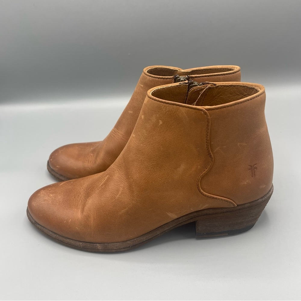 Frye Carson Piping Bootie